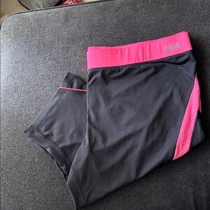 New w/o Tag FILA Workout Capris Size 3x